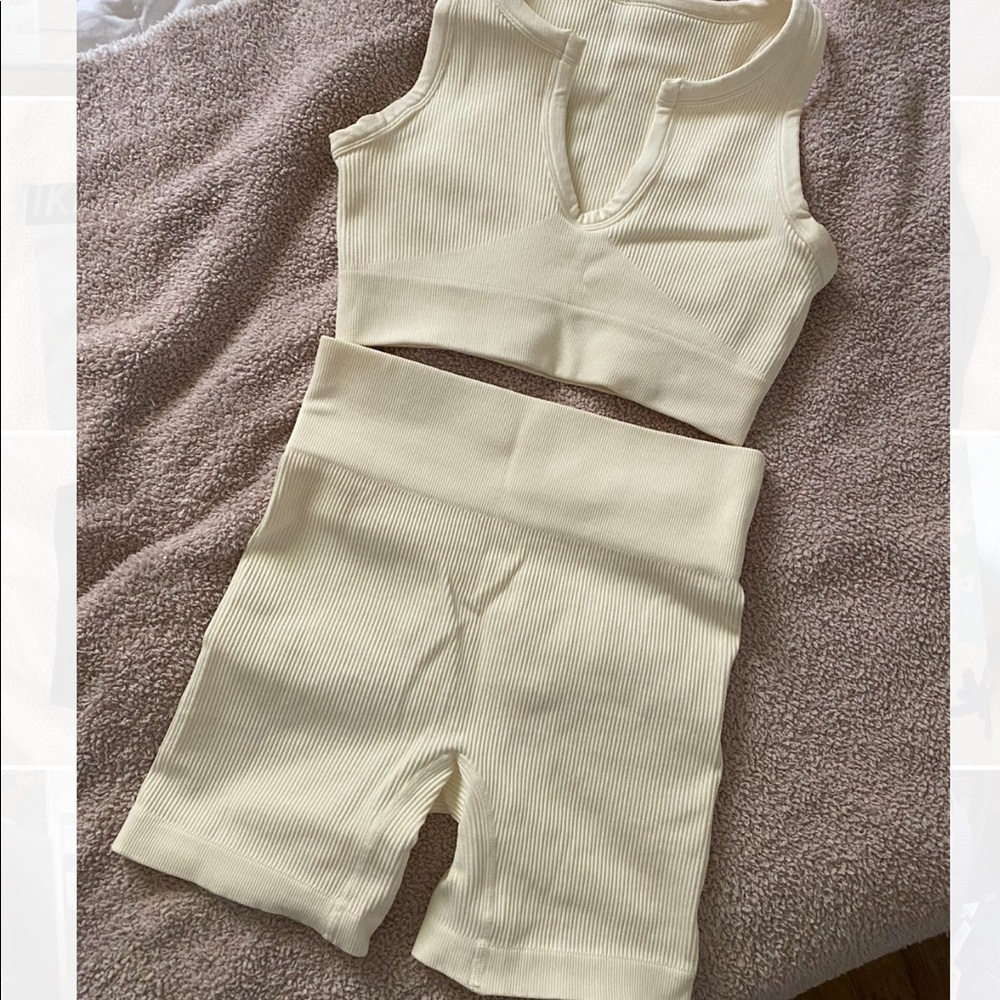 White Ribbed Set